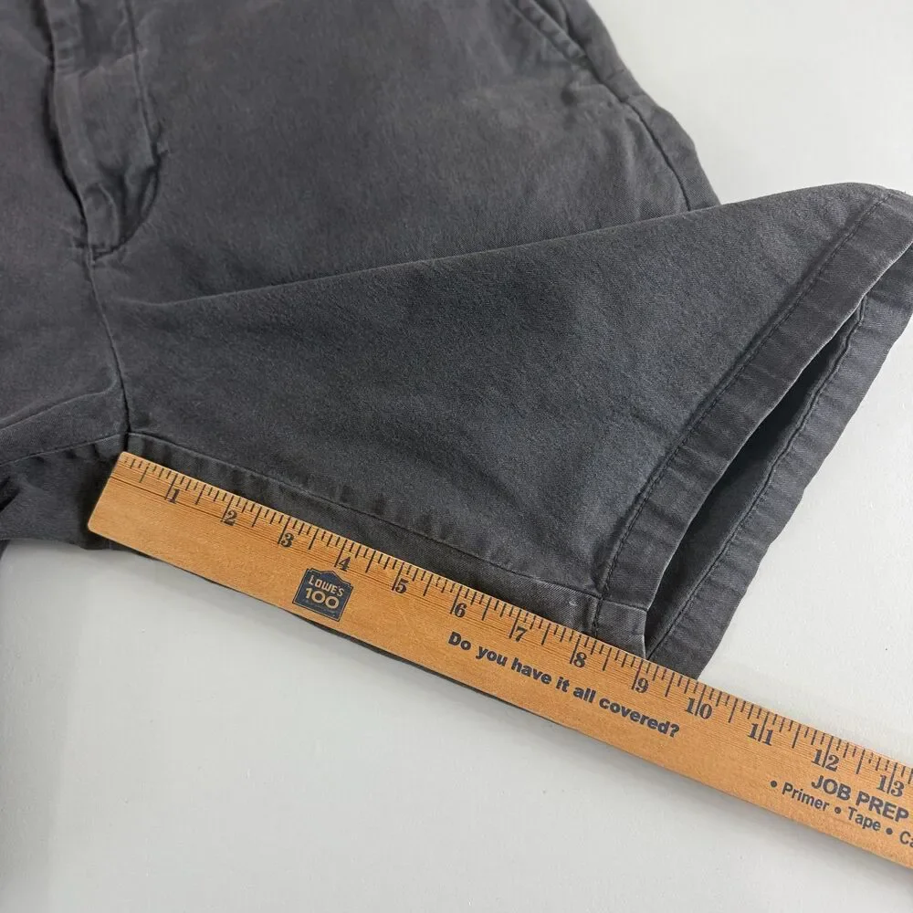 Old Navy Ultimate Slim Built-In Flex Shorts Men's 32 Gray 10 Inseam Chino